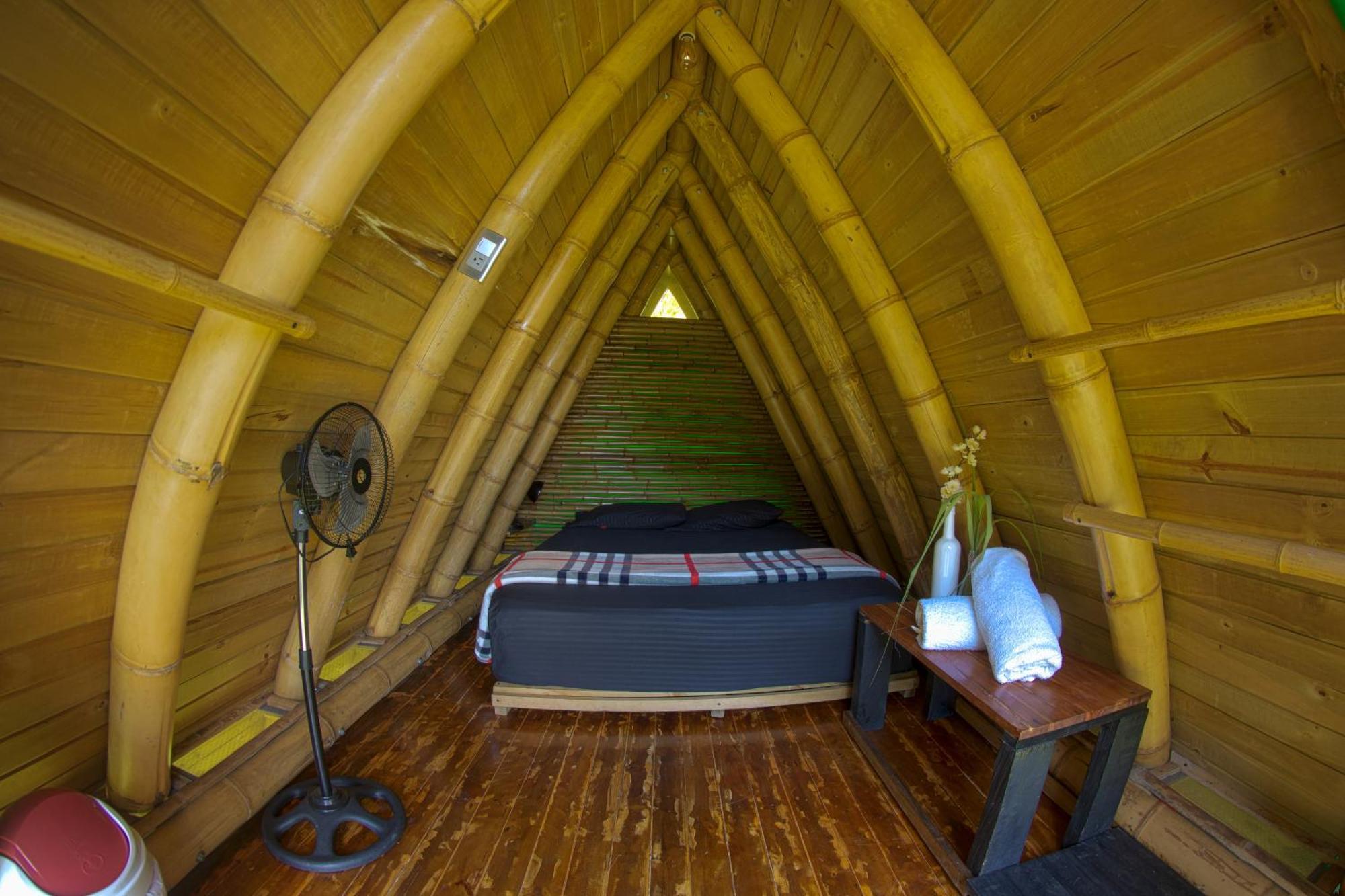 La Perla Negra - Black Pearl Eco Hostel San Rafael  Dış mekan fotoğraf
